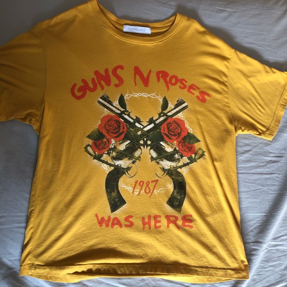 Guns and roses T-shirt